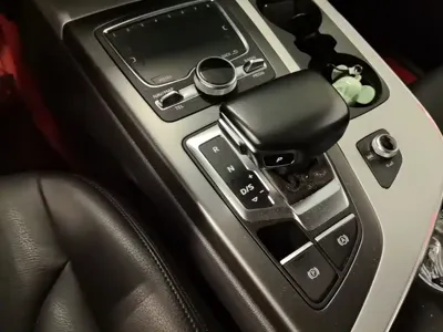 Audi Q7 2019, 196200 км, за 20082.79 USD - фото 21