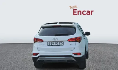 Hyundai Santafe 2017, 125311 км, за 9580.44 USD