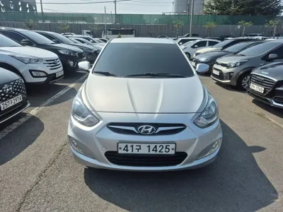 Hyundai Accent · 2015 год