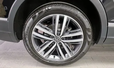 Volkswagen Tiguan 2023, 38936 км, за 18970.72 USD