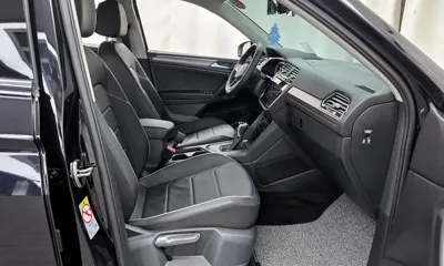 Volkswagen Tiguan 2023, 38936 км, за 18970.72 USD - фото 11
