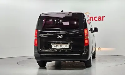 Hyundai Starex 2016, 79666 км, за 7553.86 USD