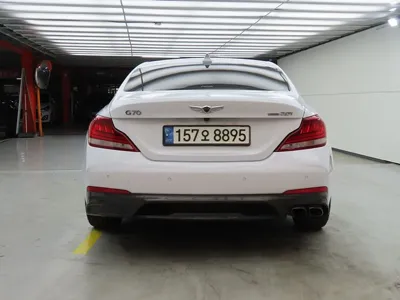 Genesis G70 2018, 134566 км, за 11270.36 USD