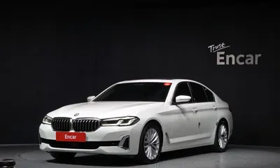 BMW 5-Series · 2021 год
