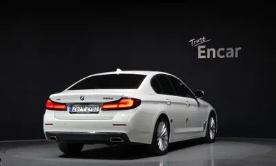 BMW 5-Series 2021, 91100 км, за 22691.4 USD
