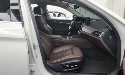 BMW 5-Series 2021, 91100 км, за 22691.4 USD - фото 11