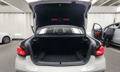 BMW 5-Series 2021, 91100 км, за 22691.4 USD - фото 20
