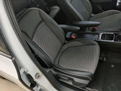 Volkswagen ID.3 2024, 122600 км, за 11065.12 USD - фото 23