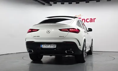 Mercedes-Benz GLE-Class 2025, 8890 км, за 130227.21 USD