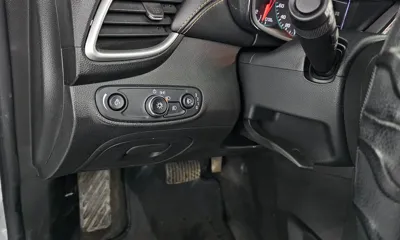 ChevroletGMDaewoo Trax 2017, 103976 км, за 3311.26 USD - фото 16