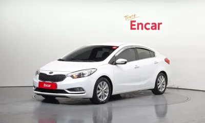 Kia K3 · 2015 год