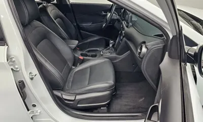 Hyundai Kona 2020, 46220 км, за 11205.22 USD - фото 12