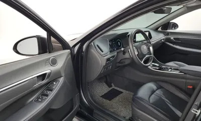 Hyundai Sonata 2022, 56717 км, за 12931.6 USD - фото 10