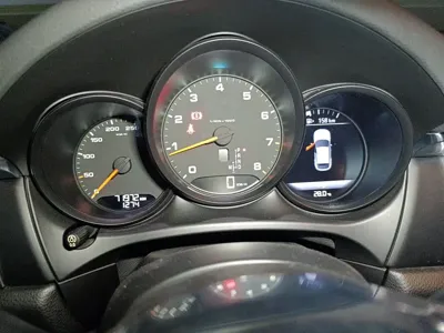 Porsche Macan 2015, 71900 км, за 15729.8 USD - фото 12