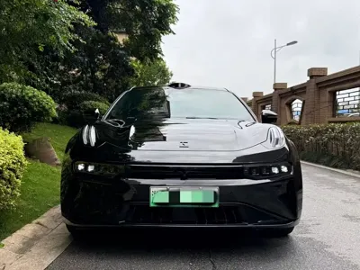 Zeekr 001 · 2024 год