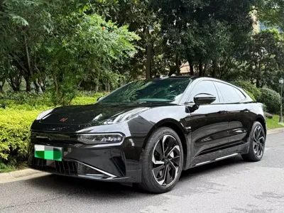 Zeekr 001 2024, 33000 км, за 25742.98 USD