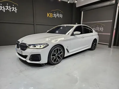 BMW 5-Series · 2023 год