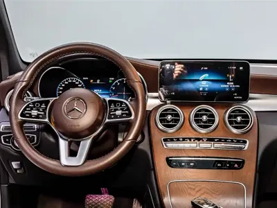 Mercedes-Benz GLC 2020, 43500 км, за 29051.85 USD