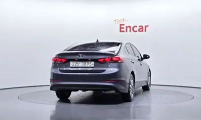 Hyundai Avante 2016, 85710 км, за 6937.56 USD