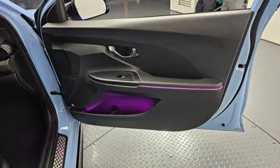 Hyundai Veloster 2021, 67681 км, за 14325.71 USD - фото 24