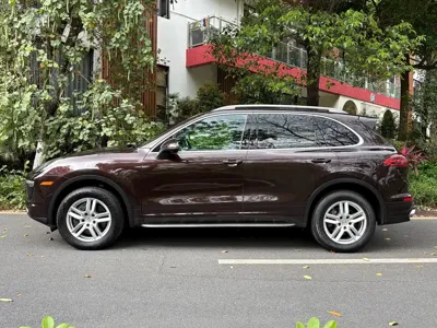 Porsche Cayenne 2016, 170000 км, за 21482.81 USD