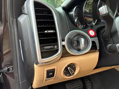 Porsche Cayenne 2016, 170000 км, за 21482.81 USD - фото 7