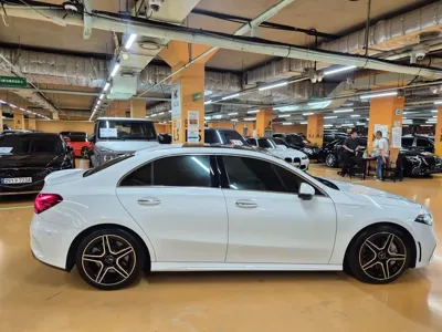 Mercedes-Benz A-Class 2020, 56800 км, за 18248.65 USD
