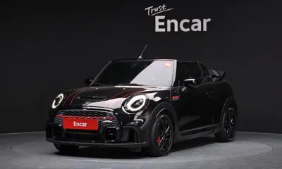 MINI Cooper Convertible · 2024 год