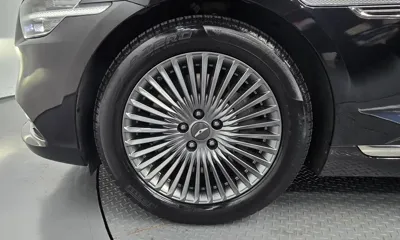 Genesis G90 2022, 114418 км, за 20999.08 USD
