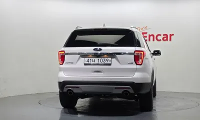 Ford Explorer 2017, 91432 км, за 9184.01 USD