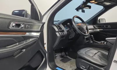 Ford Explorer 2017, 91432 км, за 9184.01 USD - фото 12