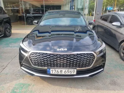 Kia K9 · 2023 год