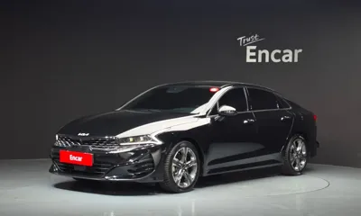 Kia K5 · 2023 год