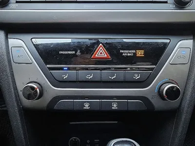 Hyundai Avante 2018, 130609 км, за 5185.77 USD - фото 11