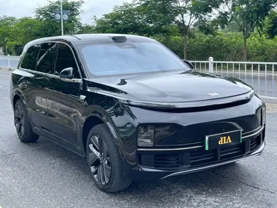 Li Auto Li L9 2023, 70000 км, за 33548.5 USD
