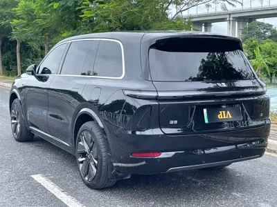 Li Auto Li L9 2023, 70000 км, за 33548.5 USD