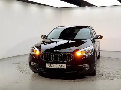Kia K9 2013, 182000 км, за 3113.83 USD