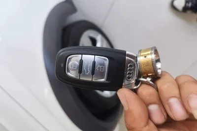Audi A4 2014, 86600 км, за 13964 USD - фото 23