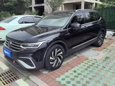 Volkswagen Tiguan L · 2022 год