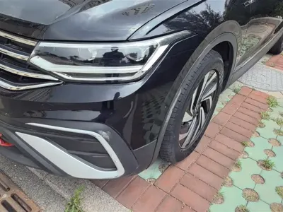 Volkswagen Tiguan L 2022, 67000 км, за 14452.56 USD