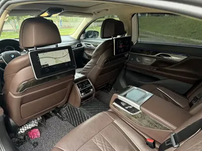 BMW 7 Series 2019, 74600 км, за 35745.97 USD - фото 10