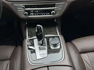 BMW 7 Series 2019, 74600 км, за 35745.97 USD - фото 18