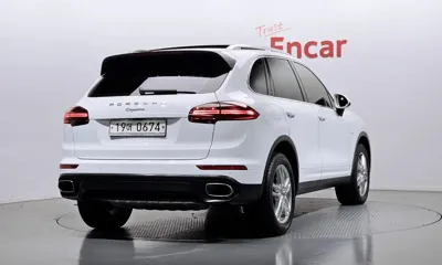 Porsche Cayenne 2016, 80187 км, за 23446.27 USD