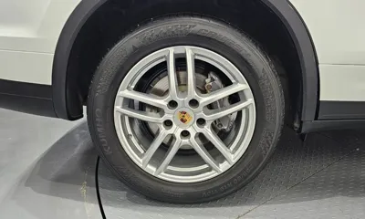 Porsche Cayenne 2016, 80187 км, за 23446.27 USD