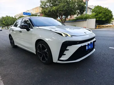 Lynk & Co 03 2024, 20000 км, за 11066.94 USD