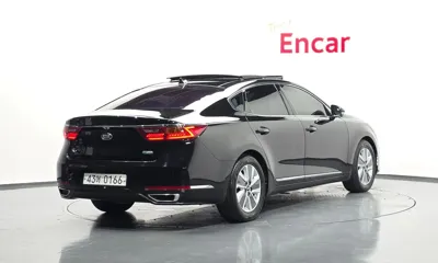 Kia K7 2017, 147660 км, за 9751.02 USD