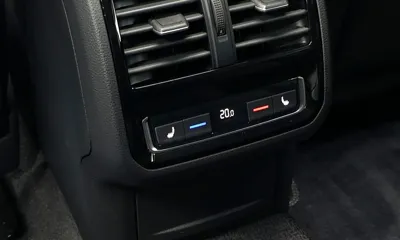 Volkswagen Arteon 2019, 81003 км, за 13342.44 USD - фото 31