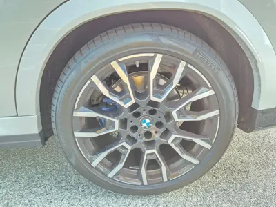 BMW X6 2026, 4400 км, за 55583.75 USD