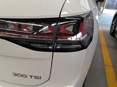 Volkswagen Tayron 2024, 25099 км, за 16627.11 USD - фото 24