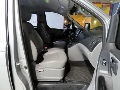 Hyundai Starex 2019, 157872 км, за 10994.02 USD - фото 11